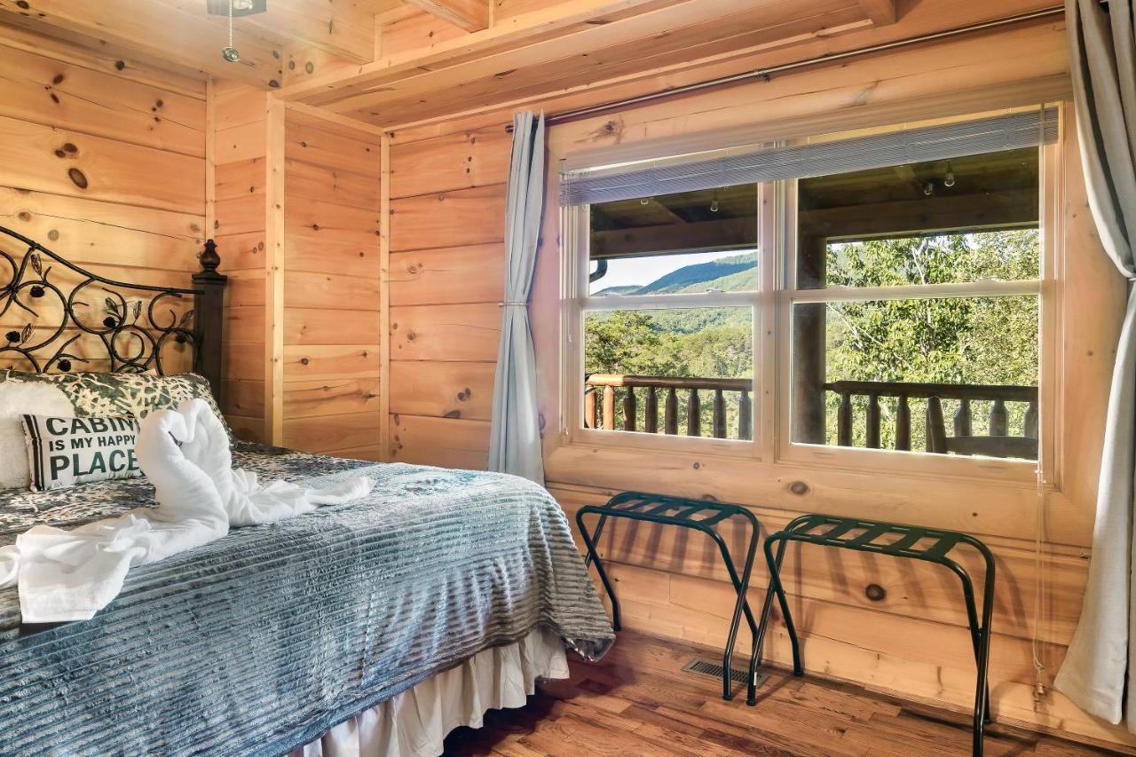 Summer Sale! Pool, Sauna, View, Hottub, Game Sevierville Bagian luar foto