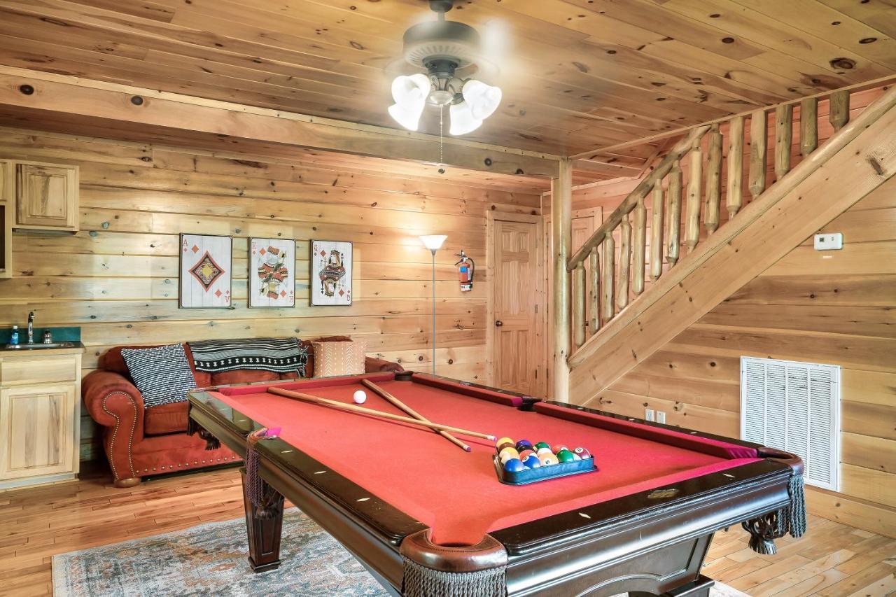 Summer Sale! Pool, Sauna, View, Hottub, Game Sevierville Bagian luar foto