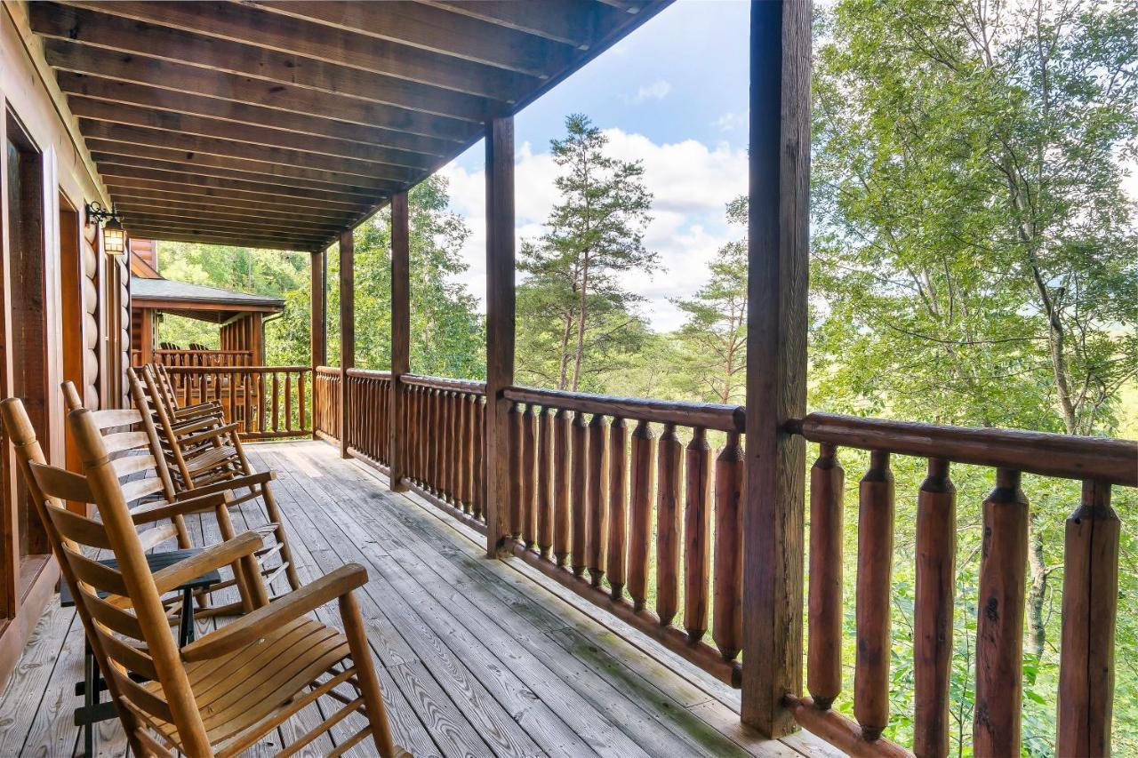 Summer Sale! Pool, Sauna, View, Hottub, Game Sevierville Bagian luar foto