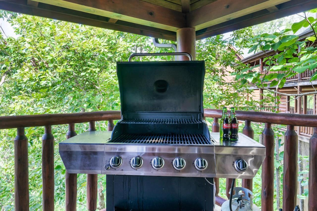 Summer Sale! Pool, Sauna, View, Hottub, Game Sevierville Bagian luar foto