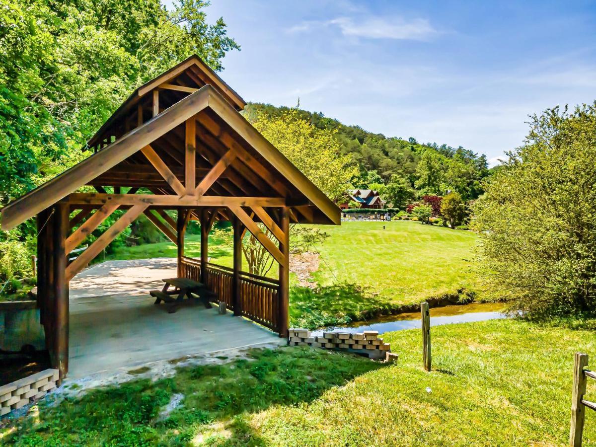 Summer Sale! Pool, Sauna, View, Hottub, Game Sevierville Bagian luar foto